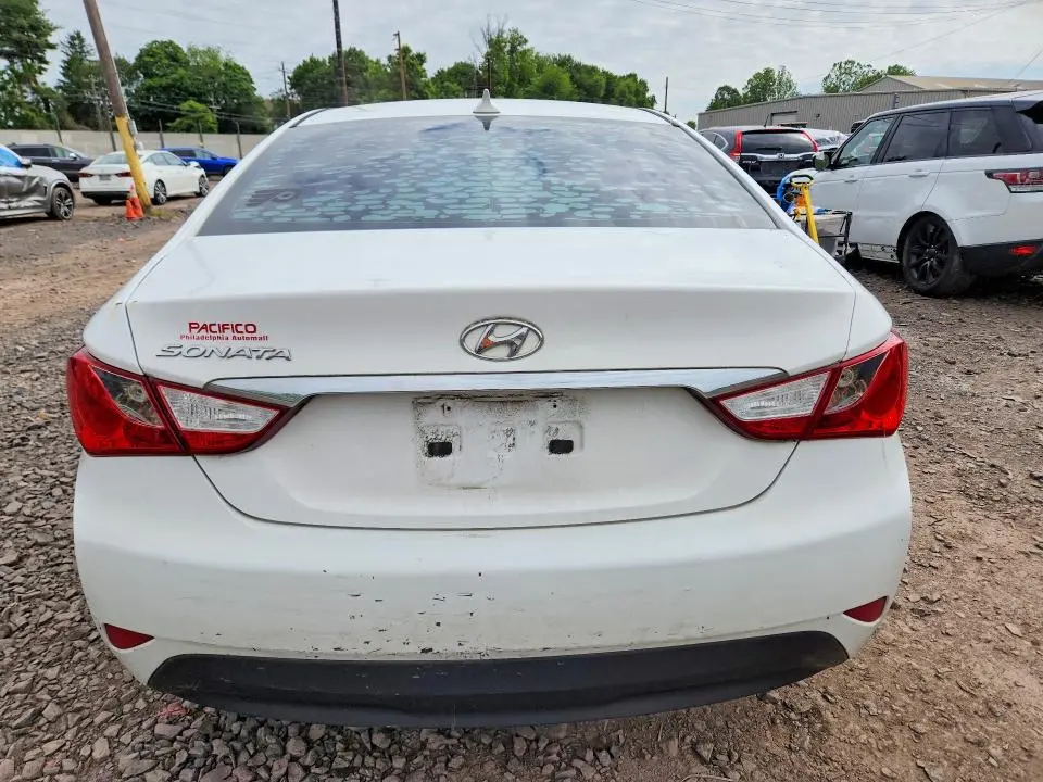 2014 HYUNDAI SONATA GLS  