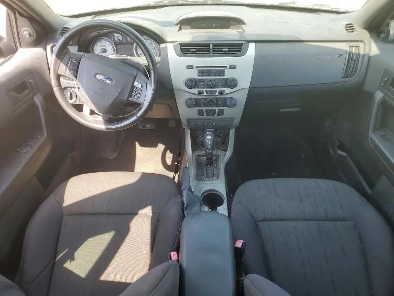 2011 FORD FOCUS SE  