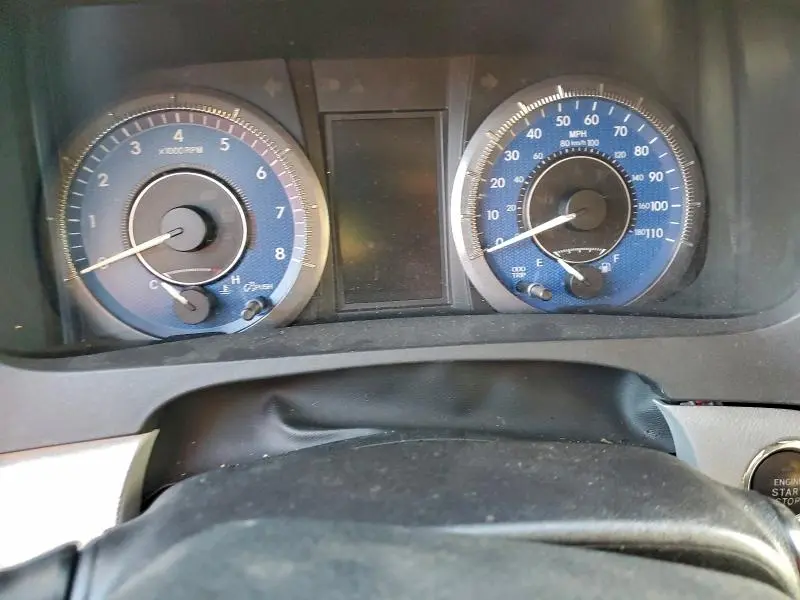 2019 TOYOTA SIENNA XLE  