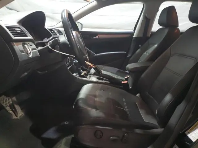 2014 VOLKSWAGEN PASSAT SE  