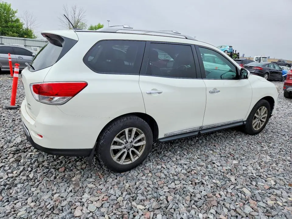 2015 NISSAN PATHFINDER SL  