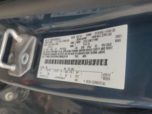 2019 FORD ESCAPE SE  