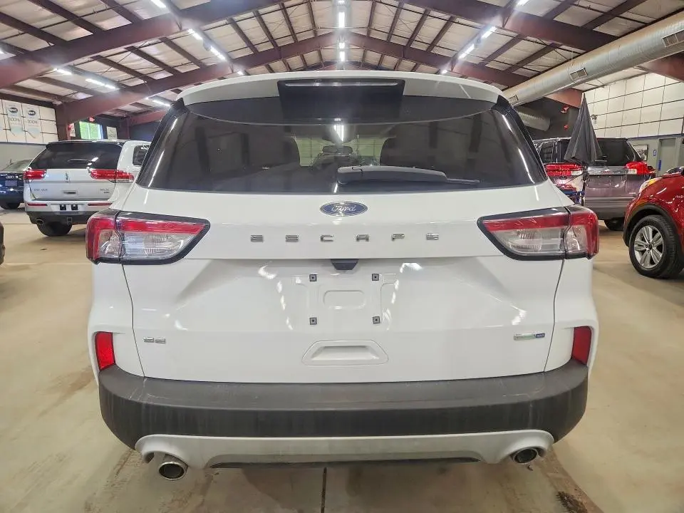 2020 FORD ESCAPE SE  