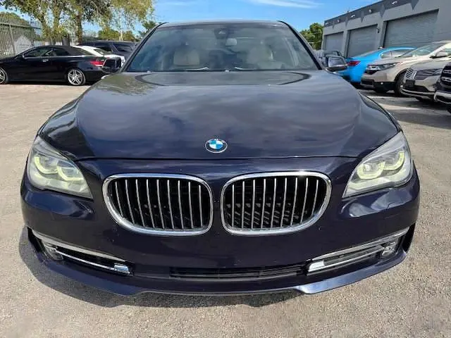 2015 BMW 750 XI  
