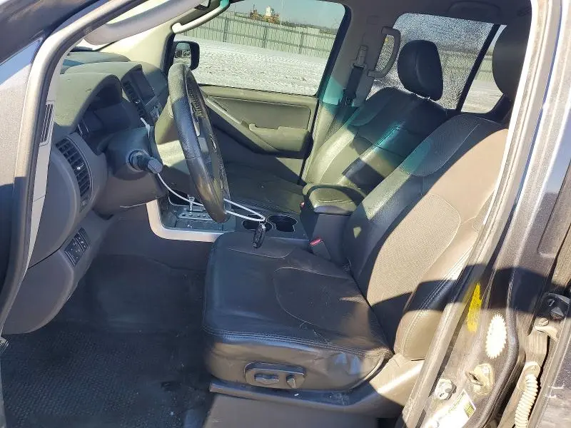 2011 NISSAN PATHFINDER S  