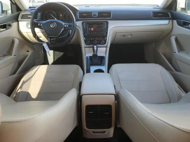 2019 VOLKSWAGEN PASSAT WOLFSBURG  