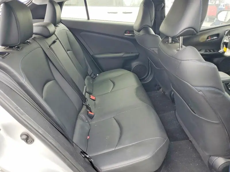 2016 TOYOTA PRIUS FOUR TOURING  