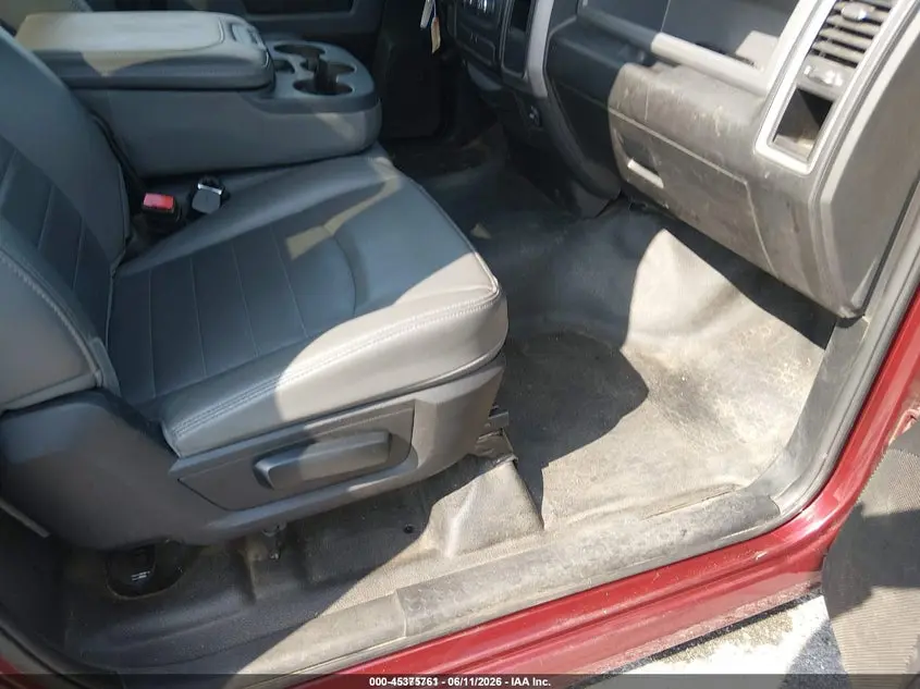 2017 RAM 1500 TRADESMAN  4X2 8' BOX