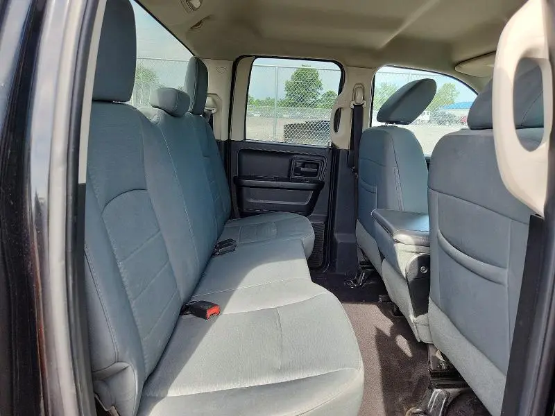 2013 RAM 1500 ST  