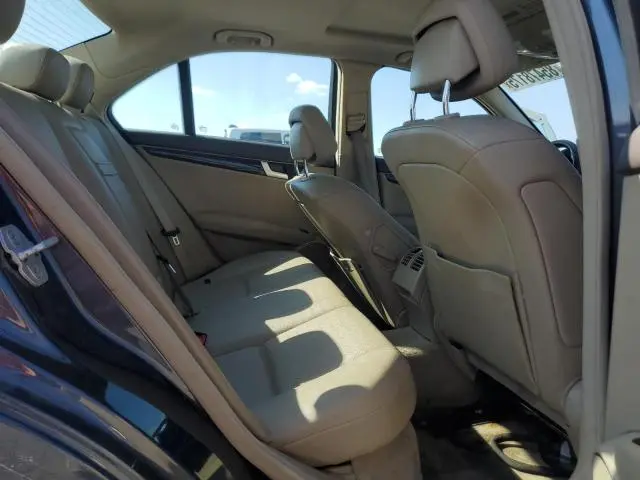 2013 MERCEDES-BENZ C 250