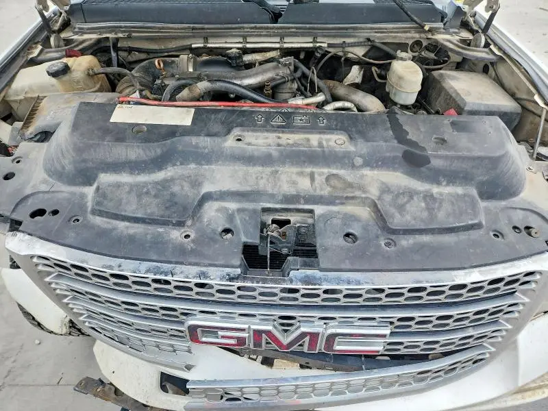2011 GMC SIERRA K2500 DENALI  