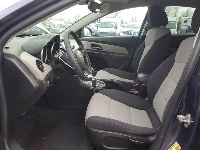 2013 CHEVROLET CRUZE LS  