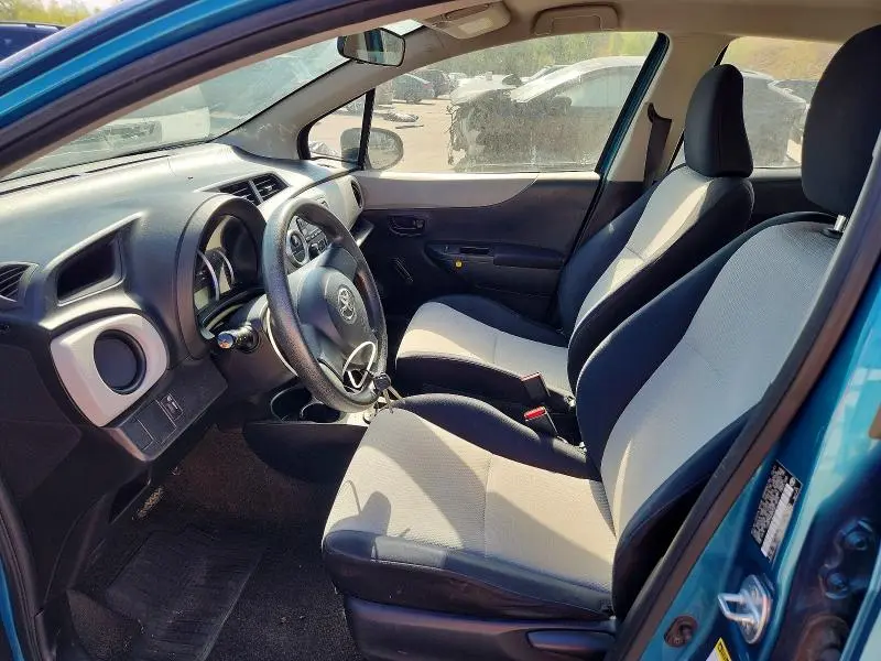 2012 TOYOTA YARIS 5-DOOR L  