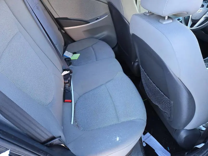 2012 HYUNDAI ACCENT GLS  