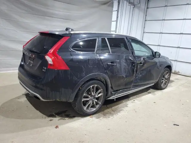 2018 VOLVO V60 CROSS COUNTRY PREMIER  