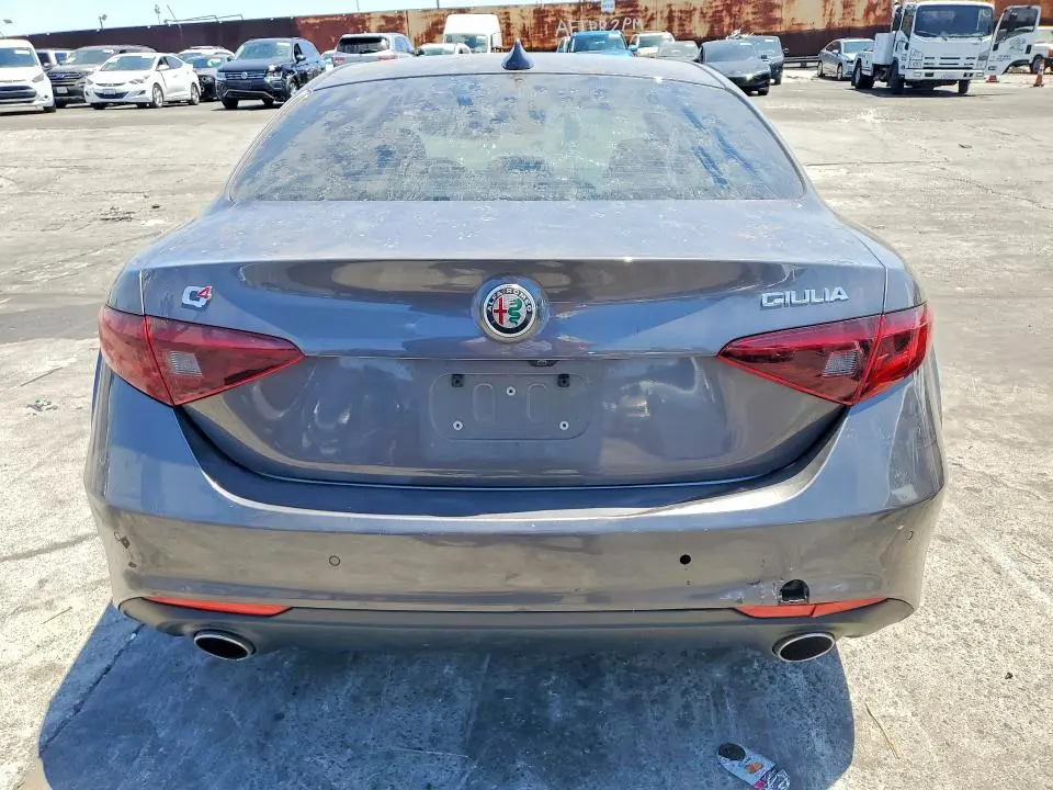 2017 ALFA ROMEO GIULIA TI Q4  