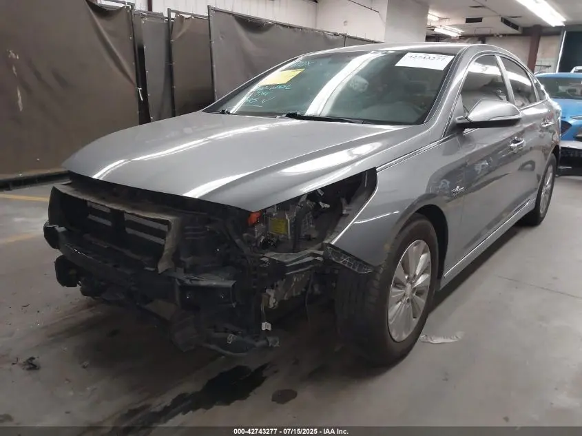 2017 HYUNDAI SONATA HYBRID SE
