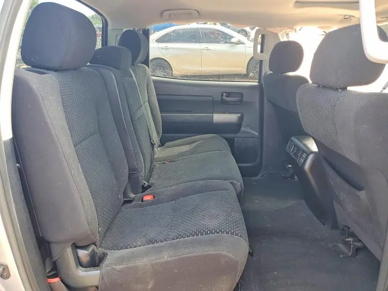 2013 TOYOTA TUNDRA CREWMAX SR5  