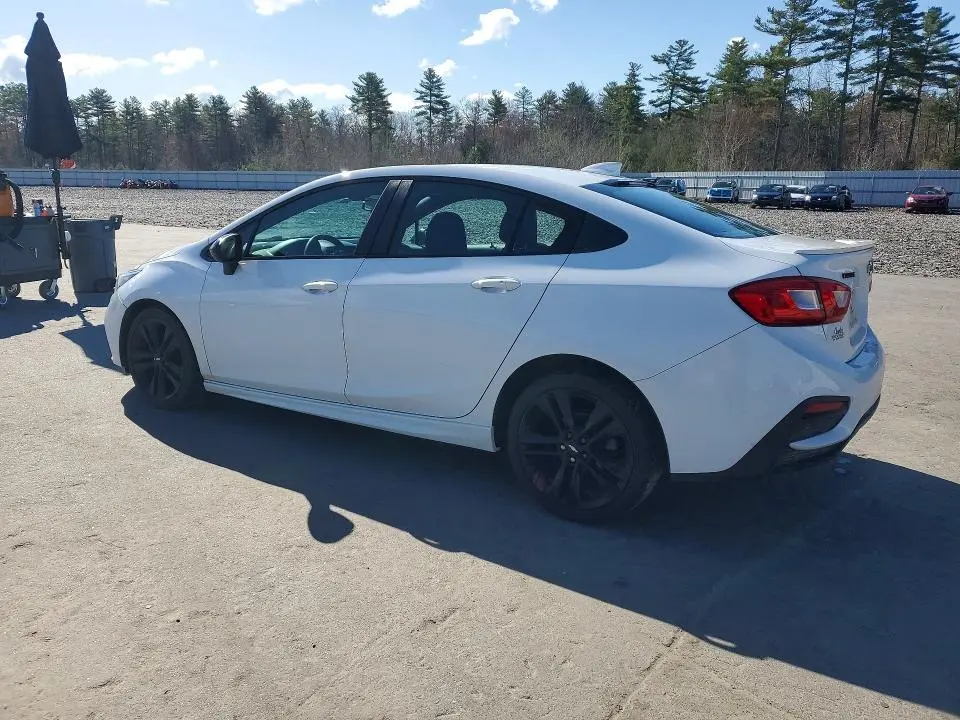 2017 CHEVROLET CRUZE LT  