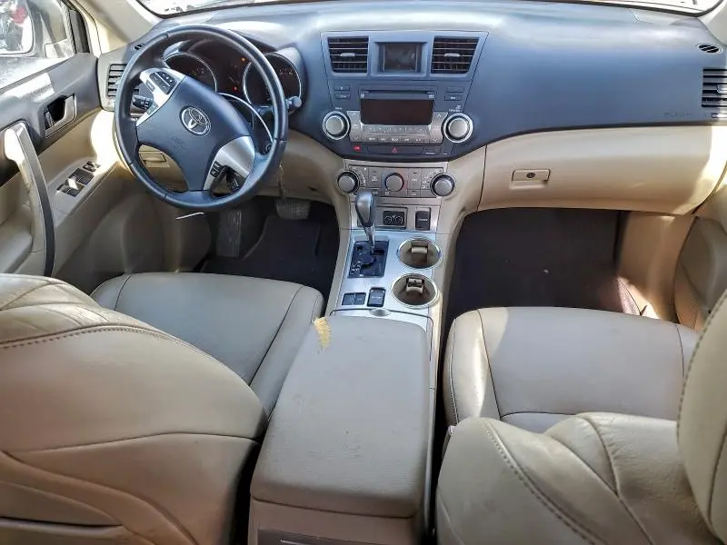 2011 TOYOTA HIGHLANDER BASE  
