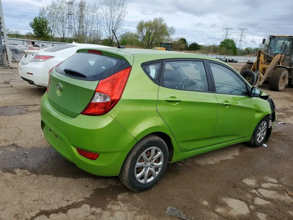 2013 HYUNDAI ACCENT GS  