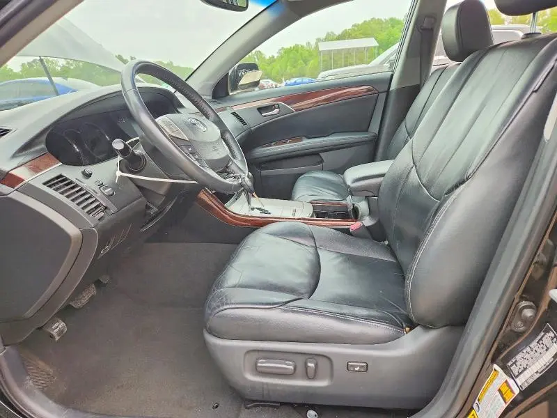 2010 TOYOTA AVALON XLS  