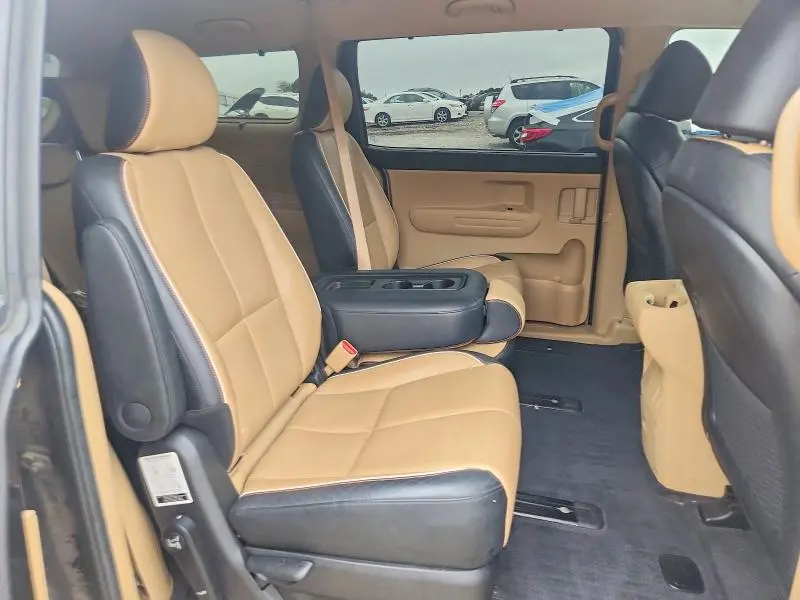 2019 KIA SEDONA EX  