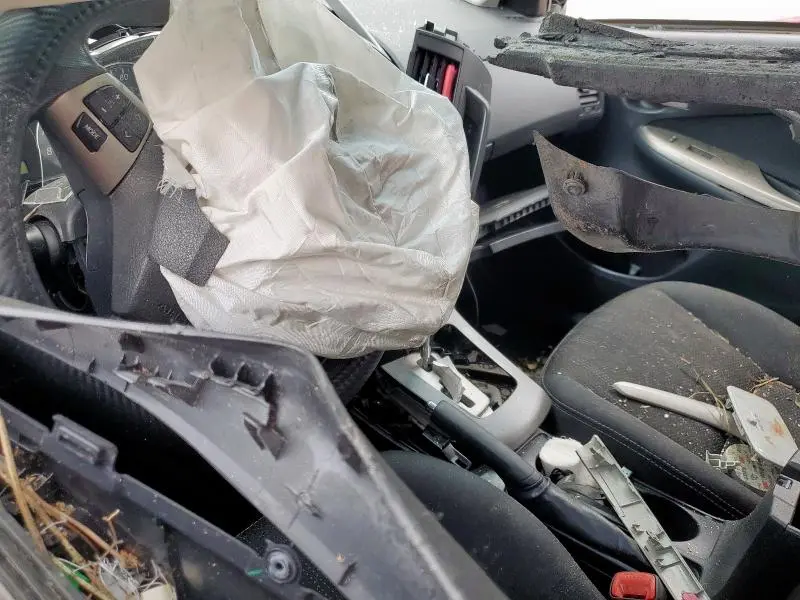 2013 TOYOTA COROLLA BASE  