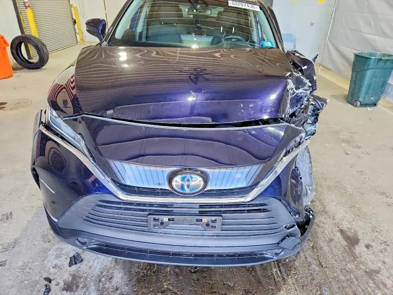 2022 TOYOTA VENZA LE  
