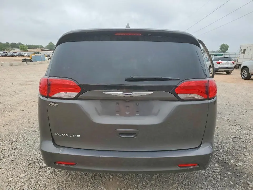2020 CHRYSLER VOYAGER LXI  