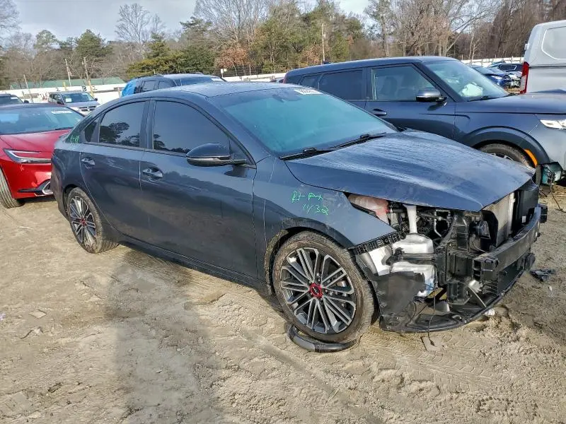 2023 KIA FORTE GT  