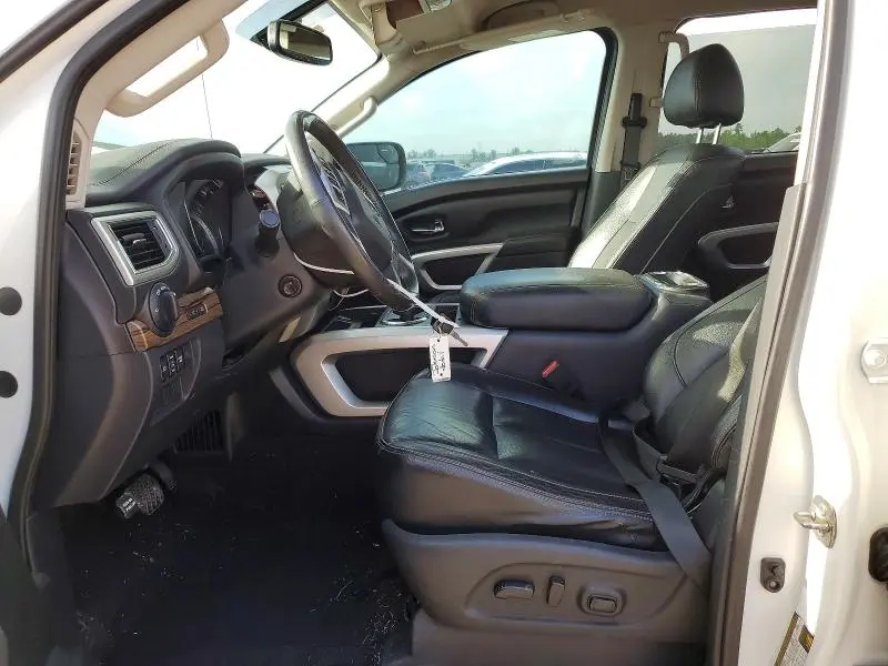 2017 NISSAN TITAN SL  