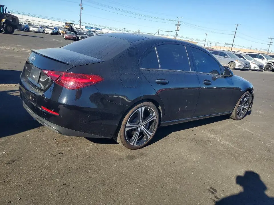 2025 MERCEDES-BENZ C 300  