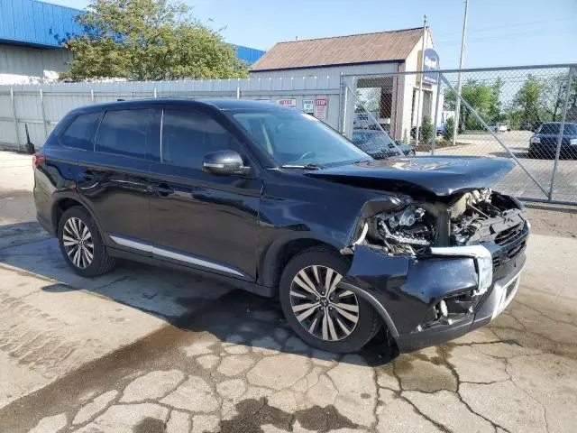 2019 MITSUBISHI OUTLANDER SE  