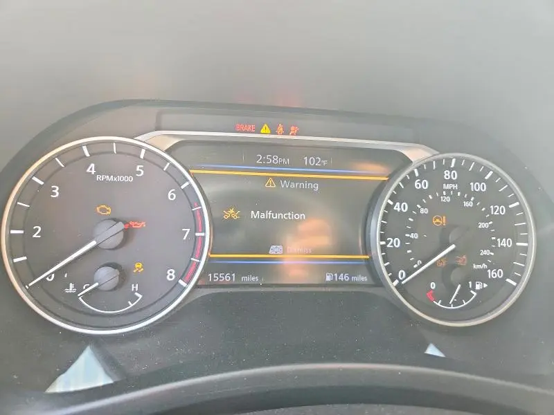 2024 NISSAN SENTRA SR  