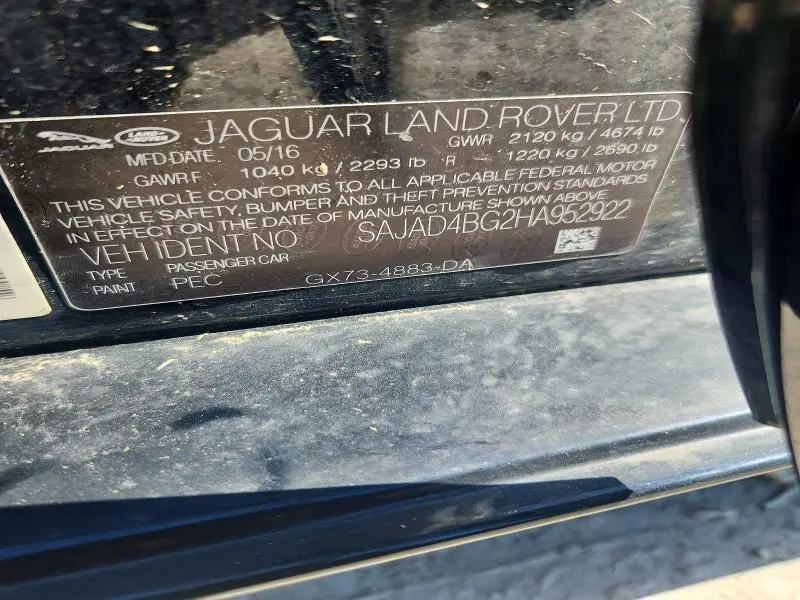 2017 JAGUAR XE PREMIUM  
