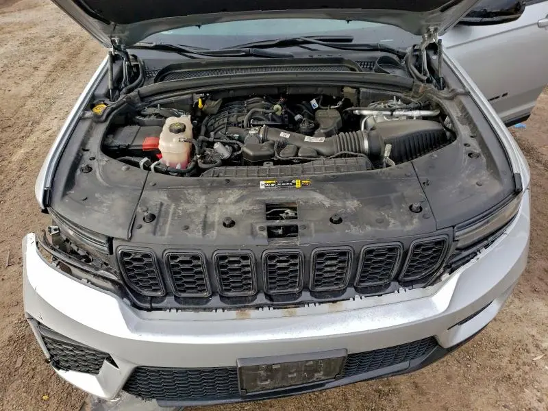 2024 JEEP GRAND CHEROKEE LAREDO  