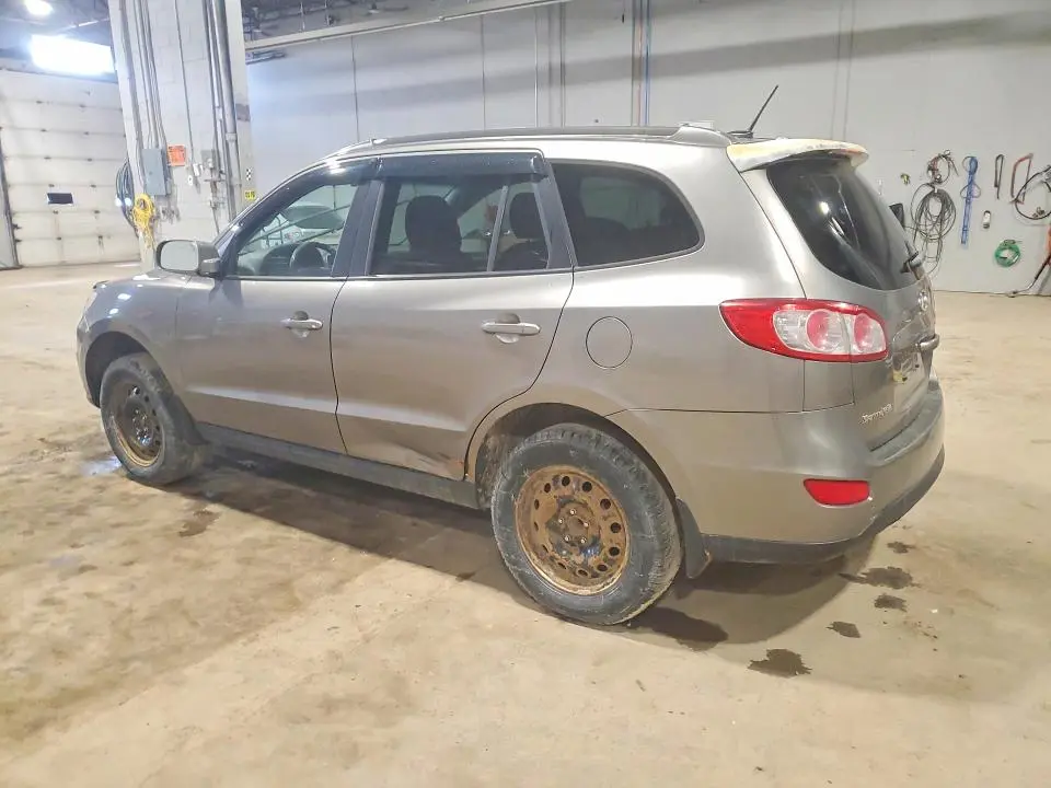 2012 HYUNDAI SANTA FE GLS  