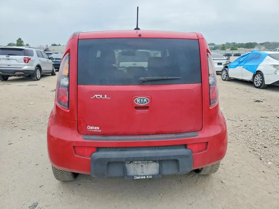 2011 KIA SOUL +  