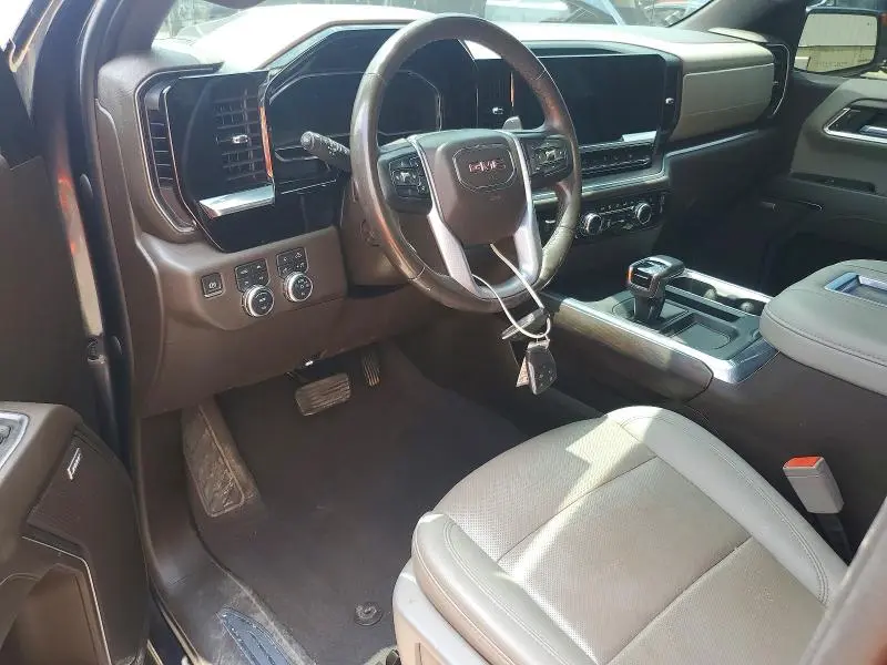 2022 GMC SIERRA K1500 SLT  