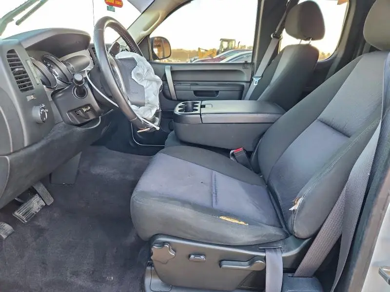 2011 CHEVROLET SILVERADO K1500 LT  