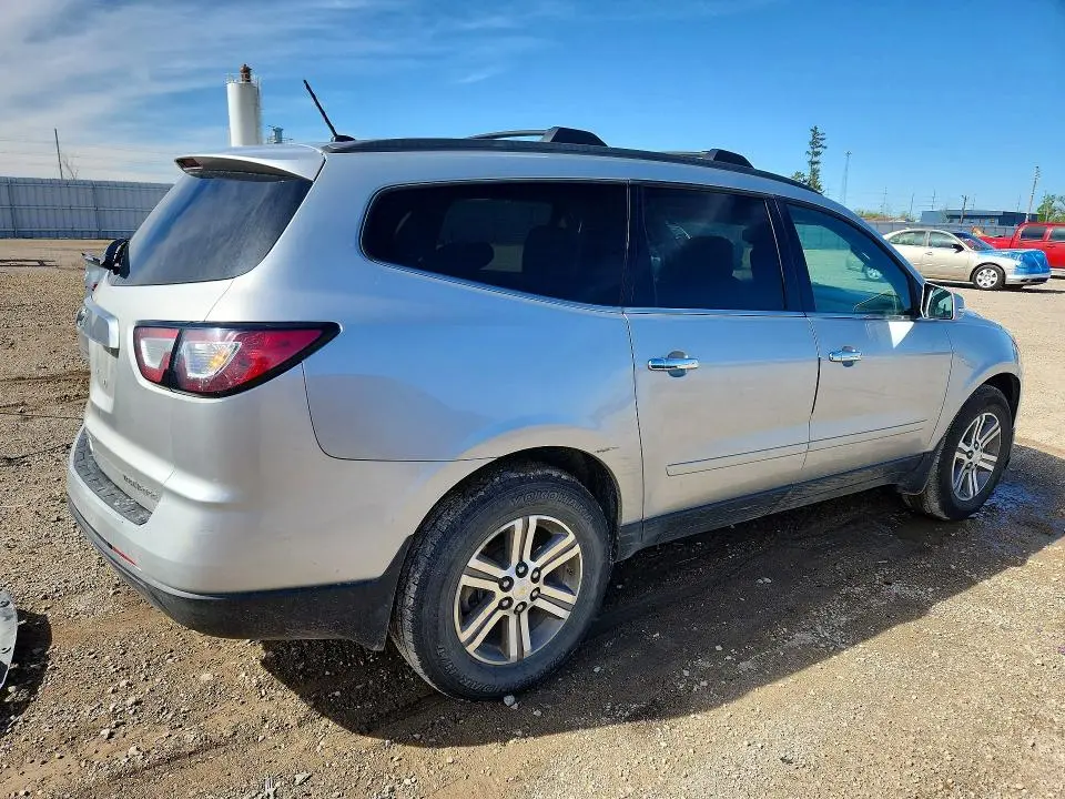 2015 CHEVROLET TRAVERSE LT  