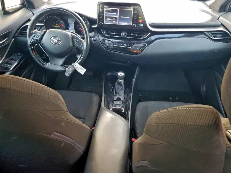 2019 TOYOTA C-HR XLE  