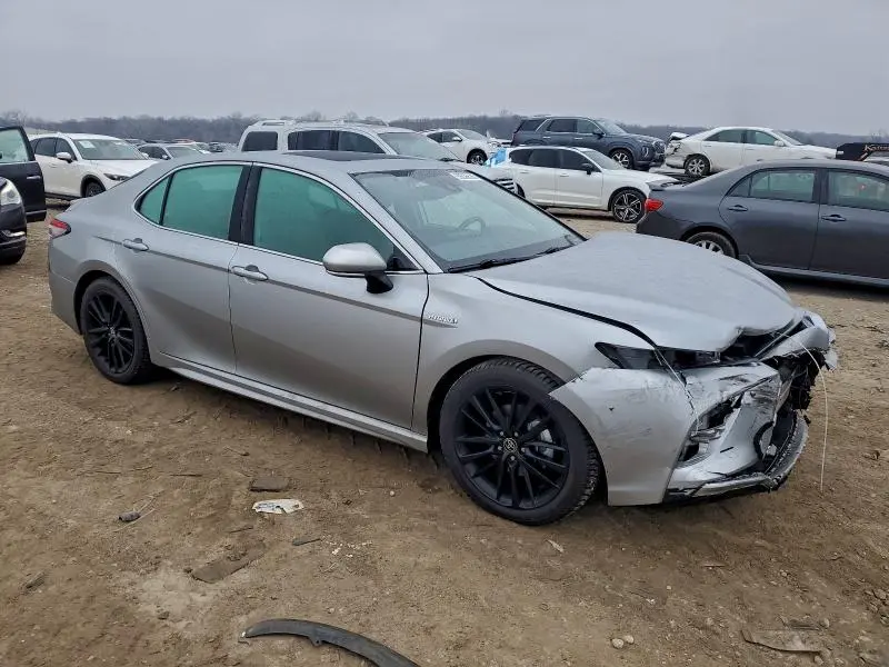 2021 TOYOTA CAMRY XSE  