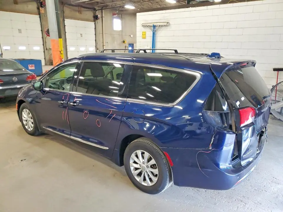 2017 CHRYSLER PACIFICA TOURING L  