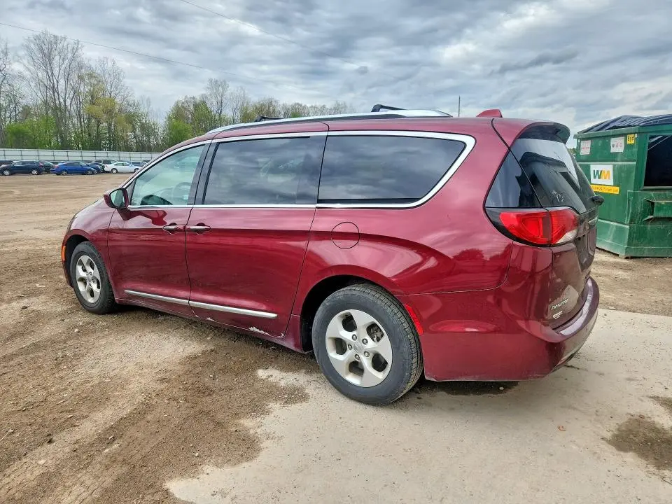 2017 CHRYSLER PACIFICA TOURING L PLUS  