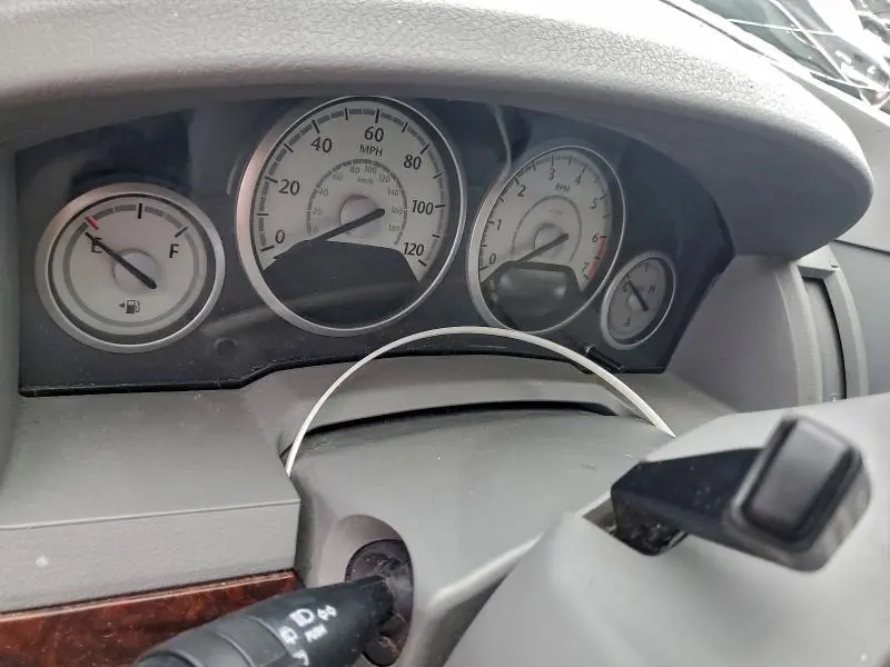 2010 CHRYSLER TOWN & COUNTRY LX  