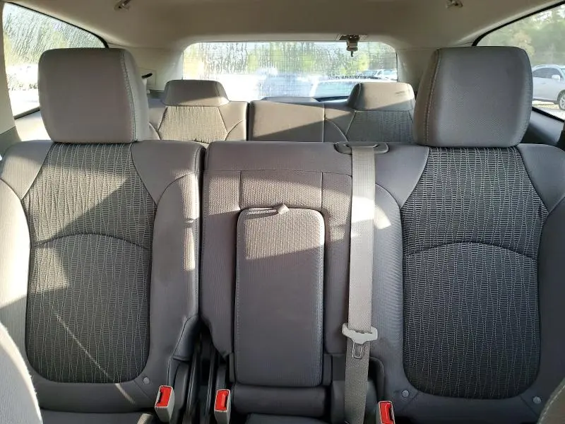 2017 CHEVROLET TRAVERSE LS  