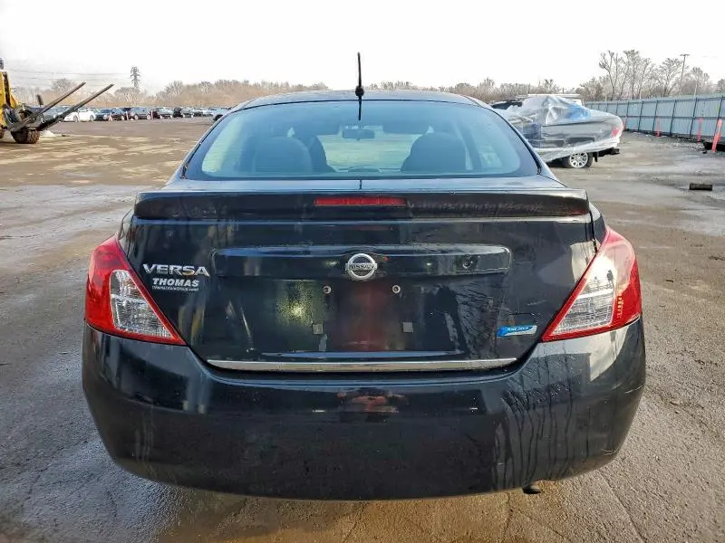 2014 NISSAN VERSA S  