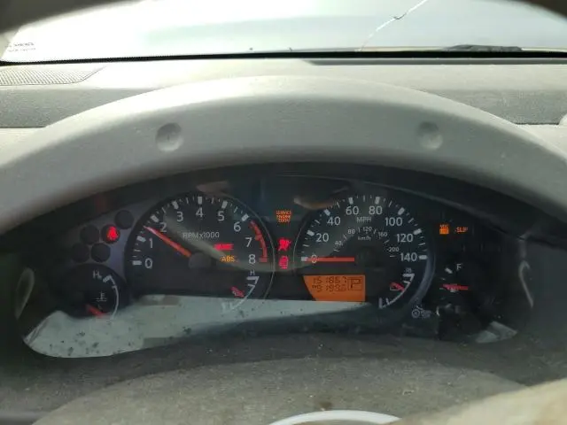 2010 NISSAN FRONTIER CREW CAB SE  